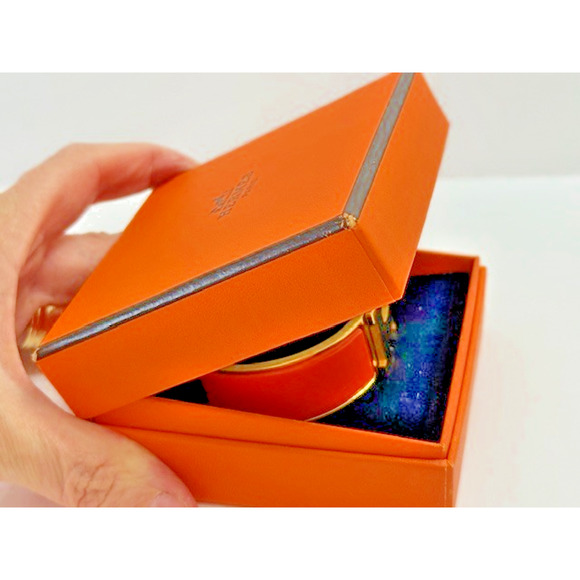 Hermès ORANGE Enamel Gold Plated Clic Clac H bracelet Medium w/ box - Picture 3 of 16
